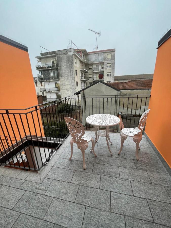 Residenza Nikol Appartamento Giulia กาซาเล มอนแฟร์ราโต ภายนอก รูปภาพ