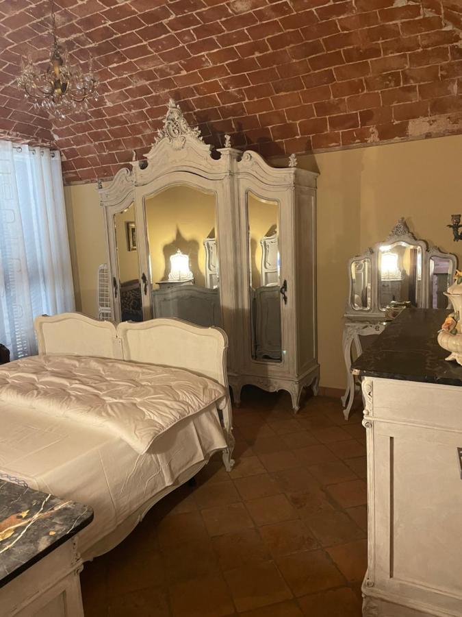 Residenza Nikol Appartamento Giulia กาซาเล มอนแฟร์ราโต ภายนอก รูปภาพ